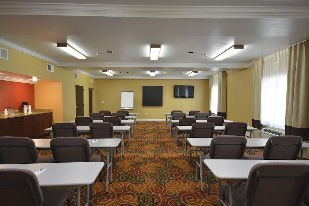 Comfort Inn & Suites Trussville I-59 Exit 141 Bagian luar foto