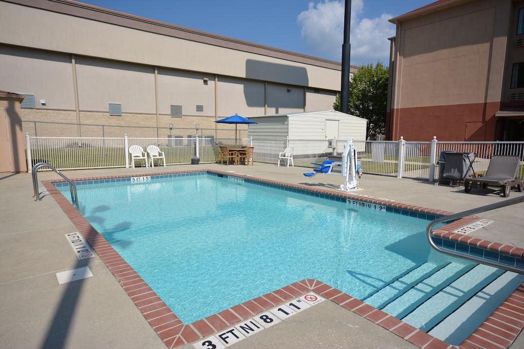Comfort Inn & Suites Trussville I-59 Exit 141 Bagian luar foto