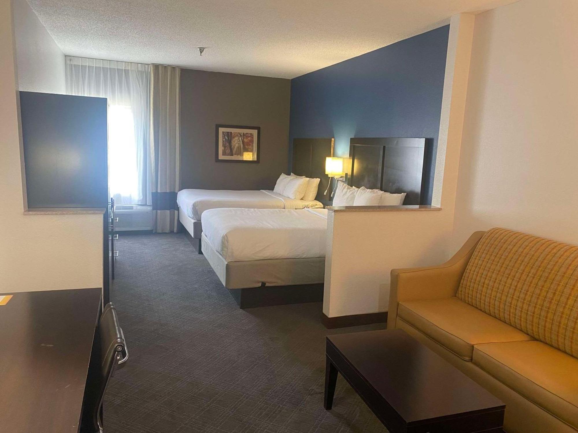 Comfort Inn & Suites Trussville I-59 Exit 141 Bagian luar foto