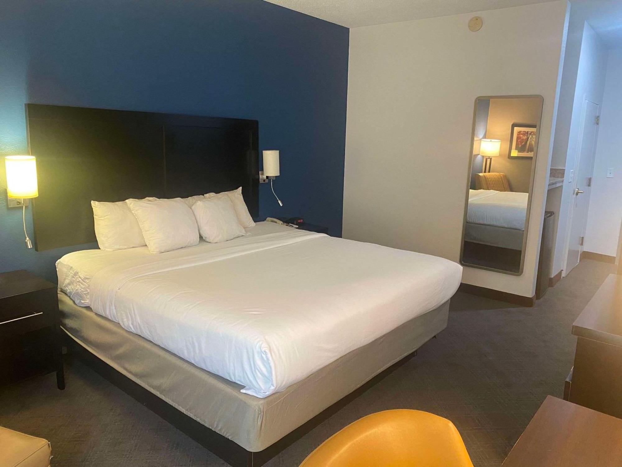 Comfort Inn & Suites Trussville I-59 Exit 141 Bagian luar foto
