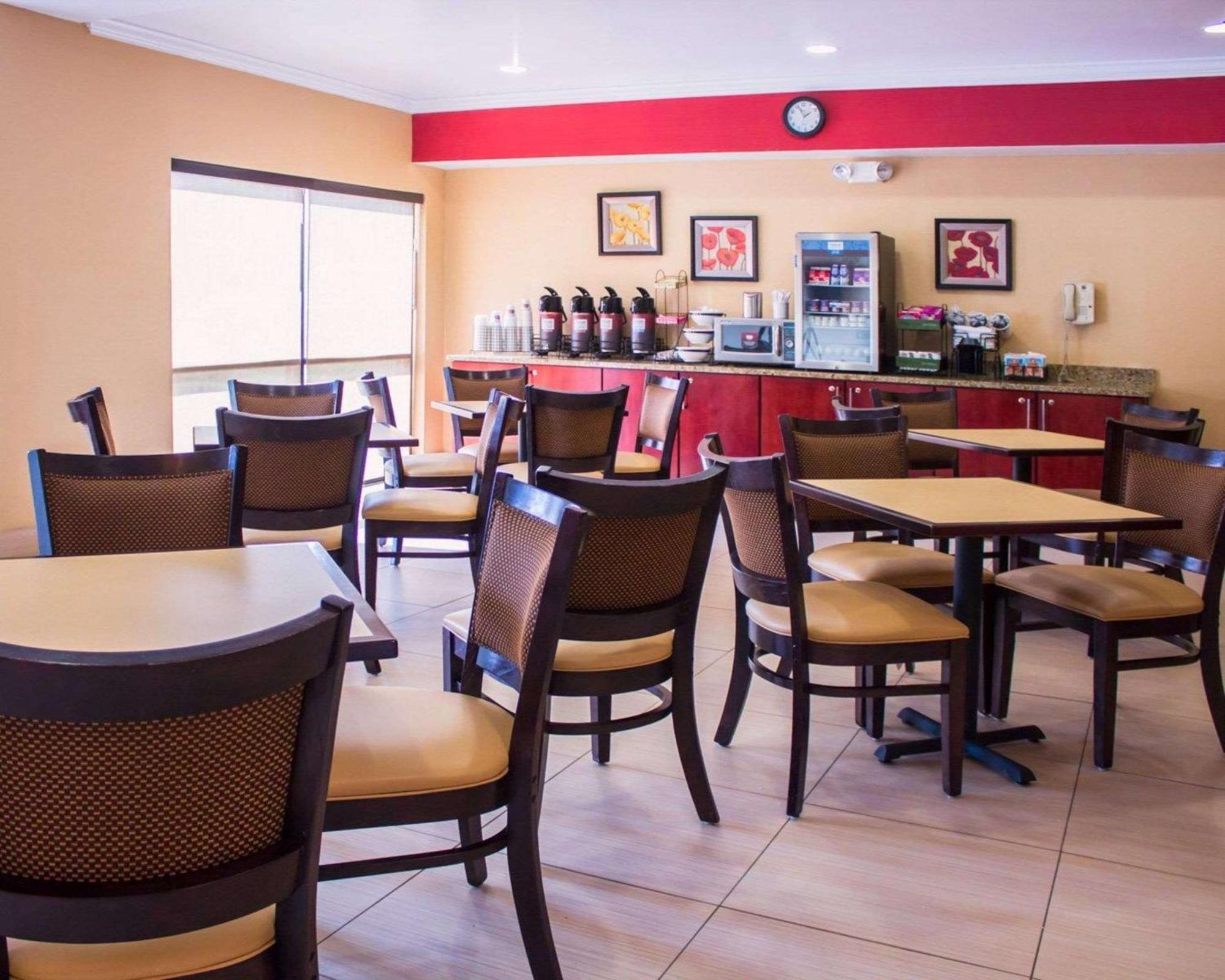 Comfort Inn & Suites Trussville I-59 Exit 141 Bagian luar foto