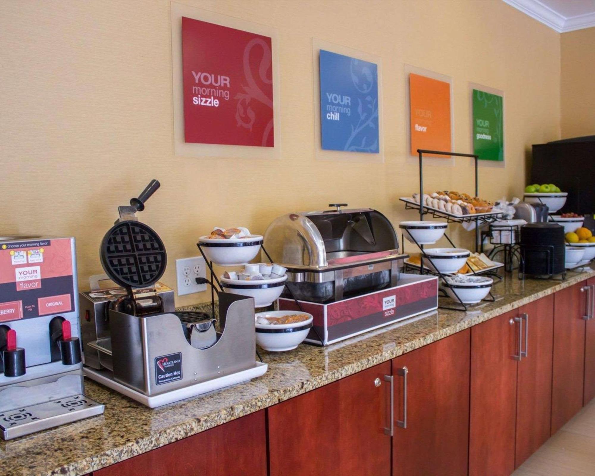 Comfort Inn & Suites Trussville I-59 Exit 141 Bagian luar foto