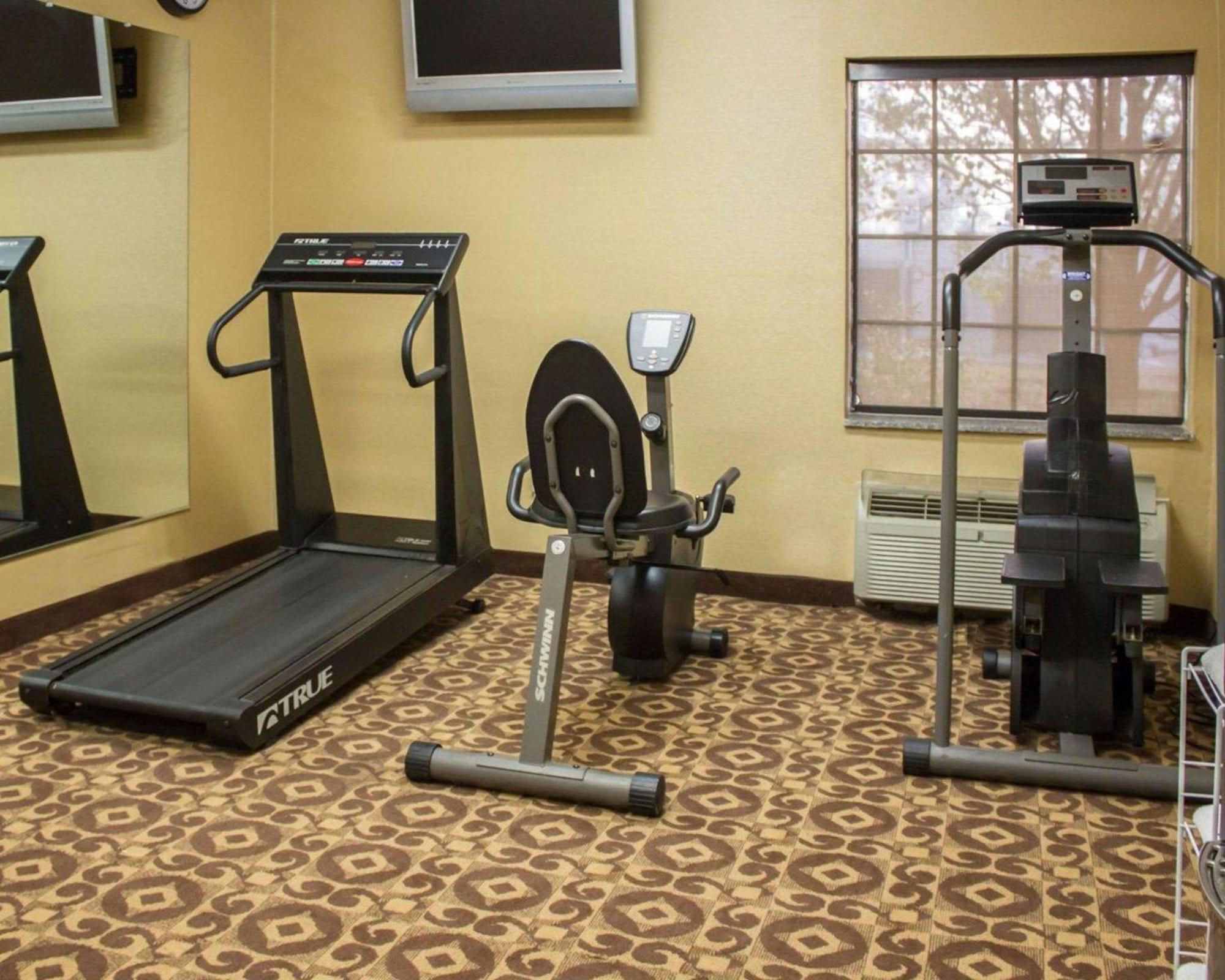 Comfort Inn & Suites Trussville I-59 Exit 141 Bagian luar foto