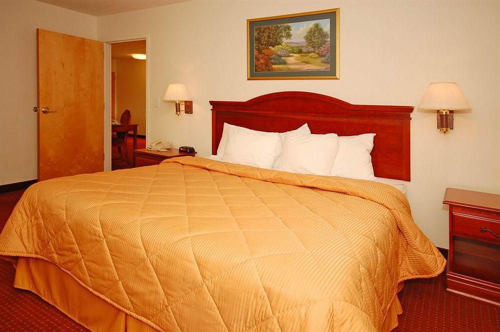 Comfort Inn & Suites Trussville I-59 Exit 141 Bagian luar foto