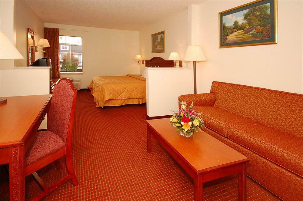 Comfort Inn & Suites Trussville I-59 Exit 141 Bagian luar foto